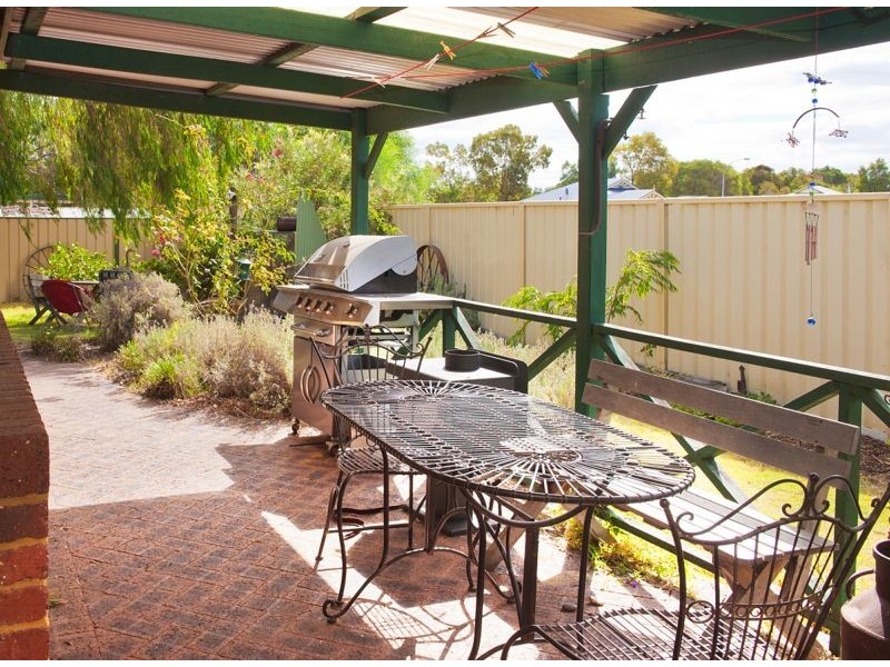 3 Hudson Place, West Busselton WA 6280