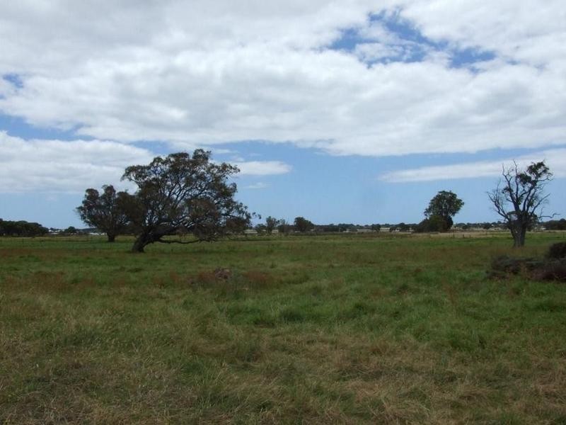 66 Estuary Waters Drive, Reinscourt WA 6280