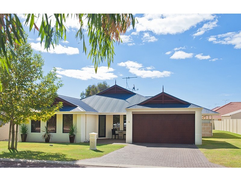 4 Pickmore Circus, West Busselton WA 6280