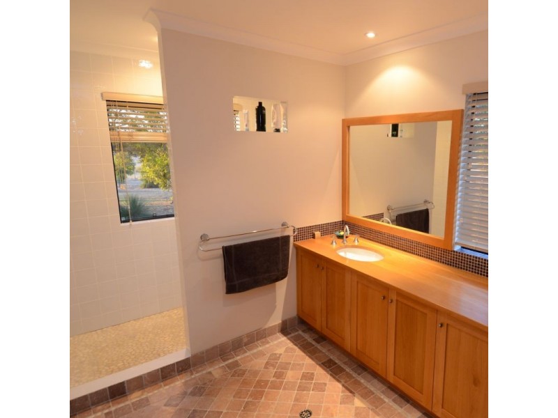 96 Sonning Loop, Yallingup WA 6282