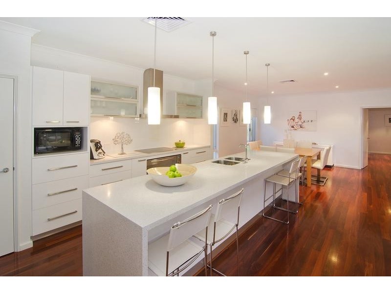 50 Callitris Crescent, Broadwater WA 6280