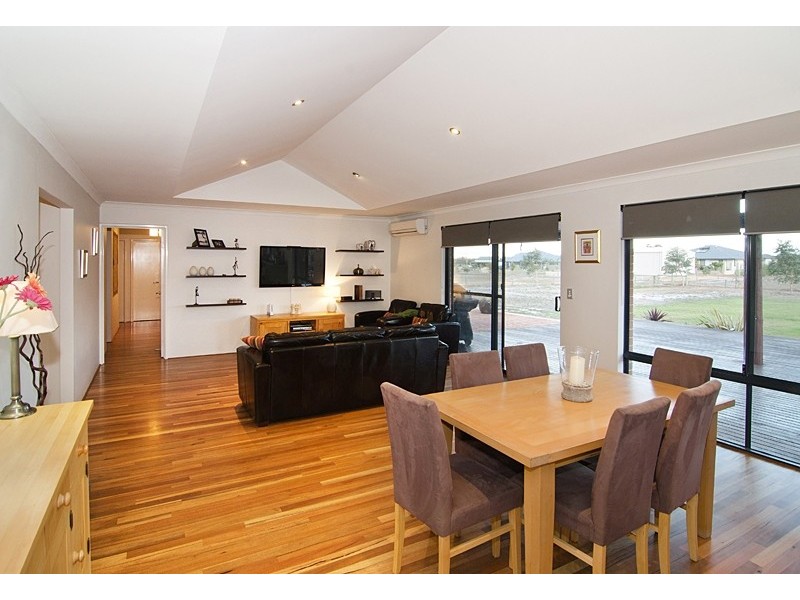 68 Everwood Glade, Ambergate WA 6280