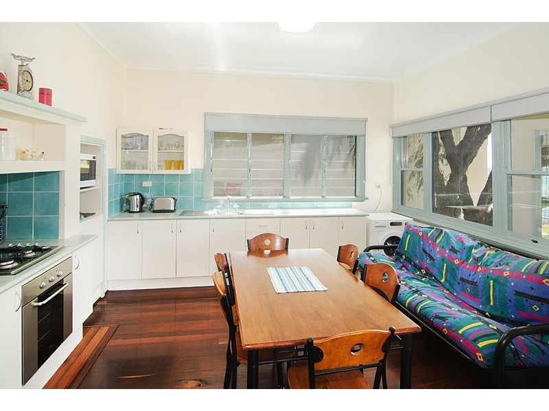 2/17 Thurstun Lane, Dunsborough WA 6281