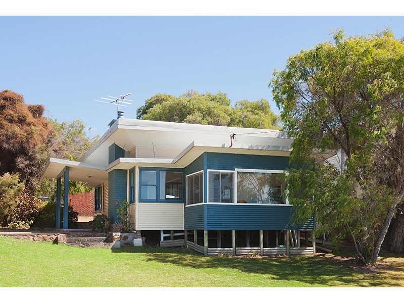 2/17 Thurstun Lane, Dunsborough WA 6281