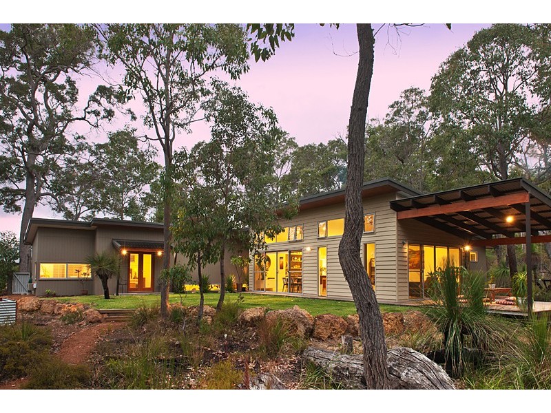 3 Honeytree Grove, Cowaramup WA 6284