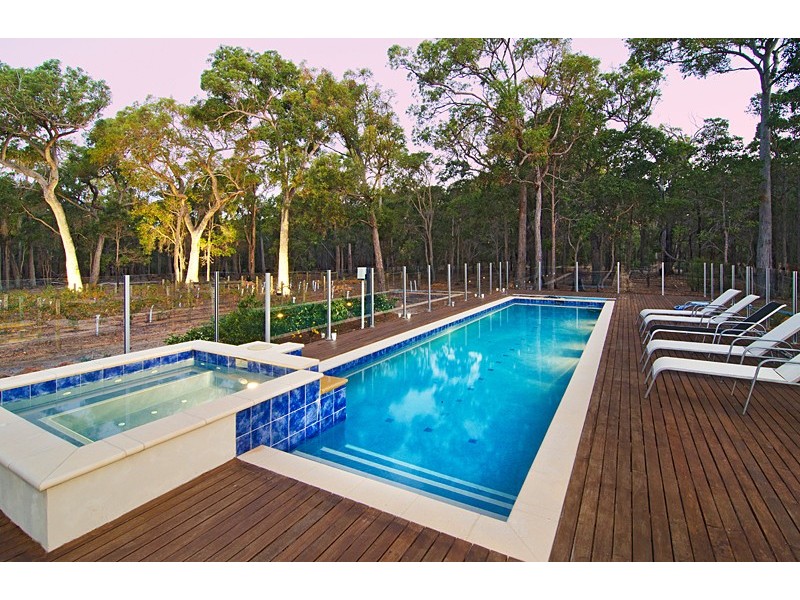 103 Green Park Road, Quindalup WA 6281