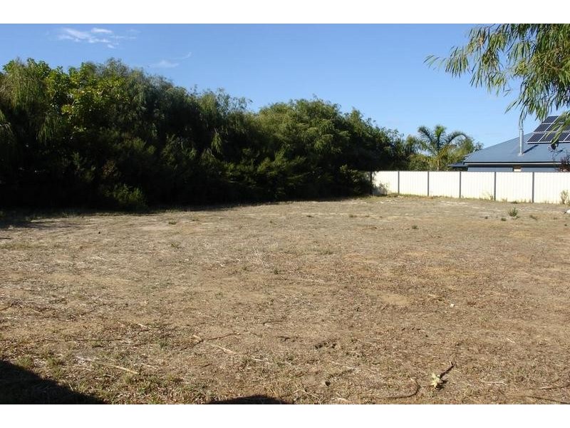 11 Mussel Court, Geographe WA 6280