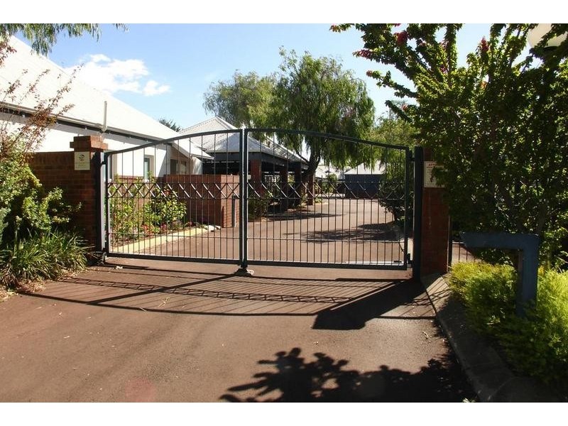 10/25 Holgate Road, Busselton WA 6280