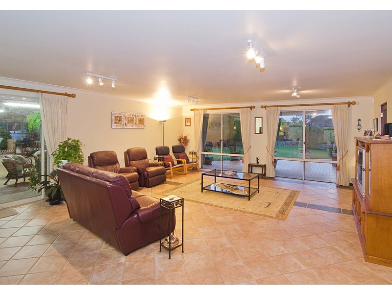 34 Annie Lysle Place, Yallingup WA 6282