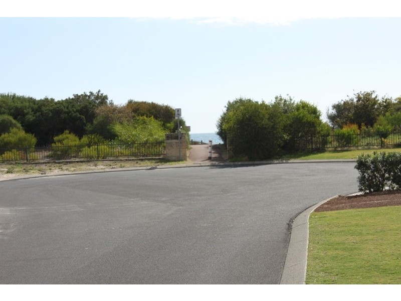 4 Riedle Close, Geographe WA 6280