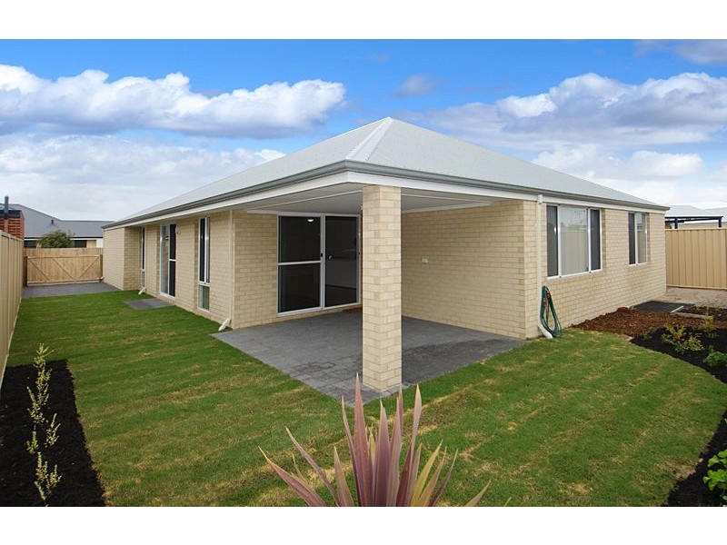 17 Stockyard Lane, Geographe WA 6280