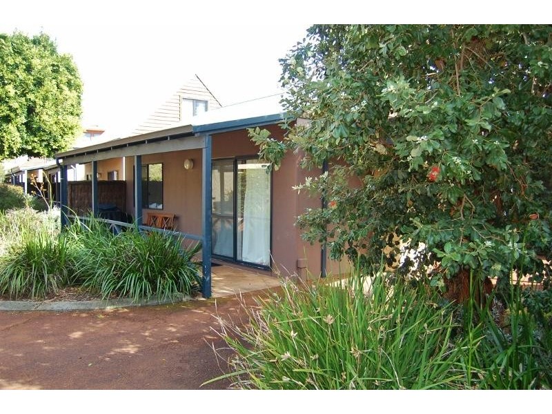 8/12 Dunn Bay Road, Dunsborough WA 6281
