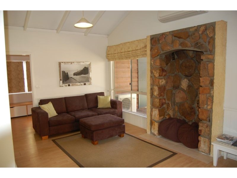 8/12 Dunn Bay Road, Dunsborough WA 6281