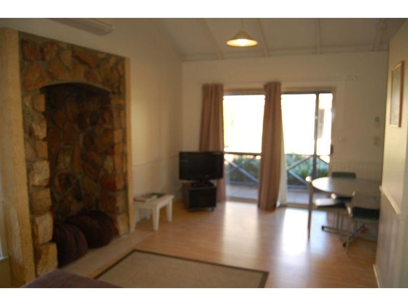 8/12 Dunn Bay Road, Dunsborough WA 6281