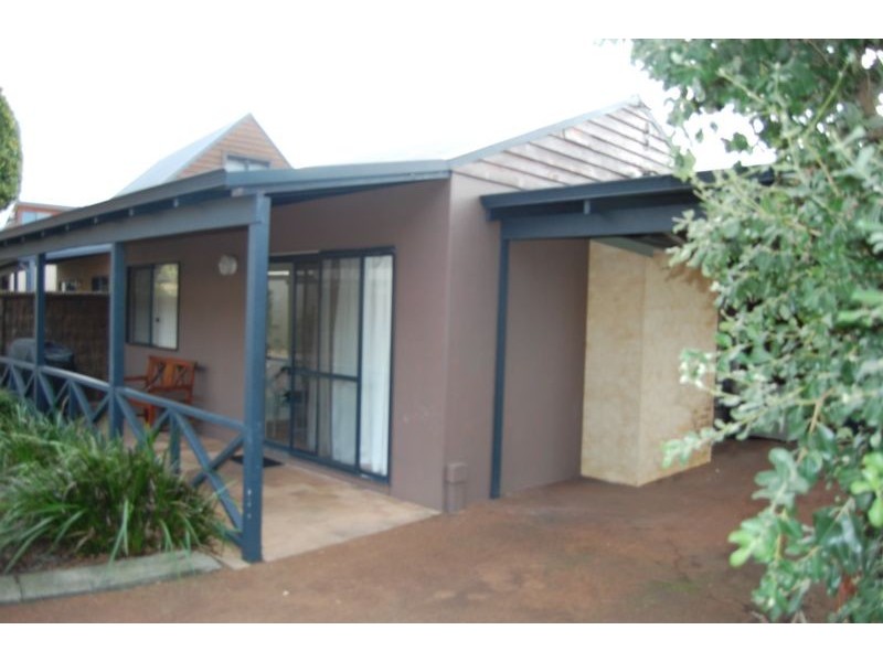 8/12 Dunn Bay Road, Dunsborough WA 6281