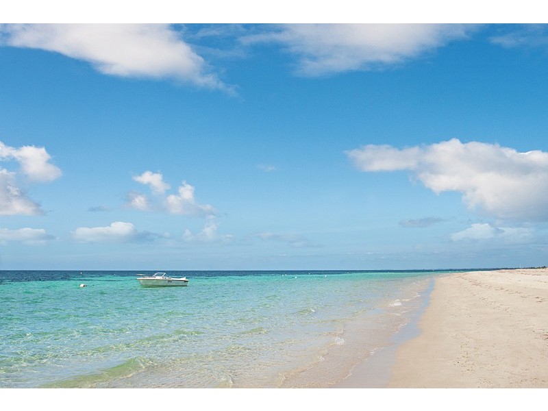 4 Pine Court, Quindalup WA 6281