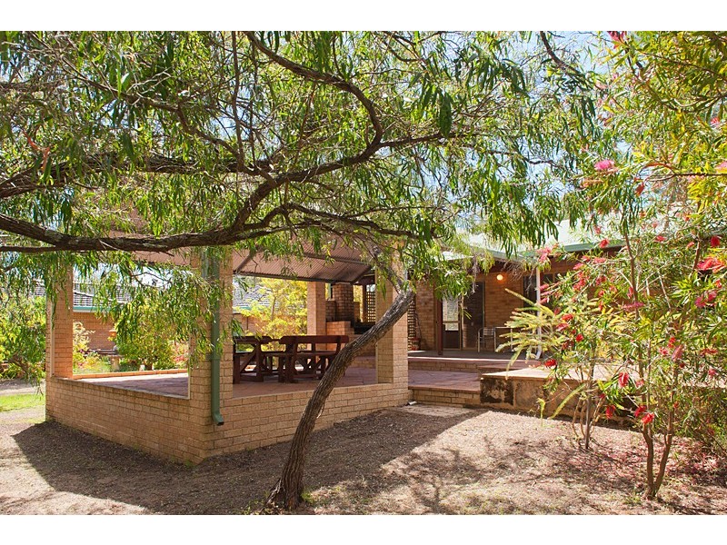 4 Pine Court, Quindalup WA 6281