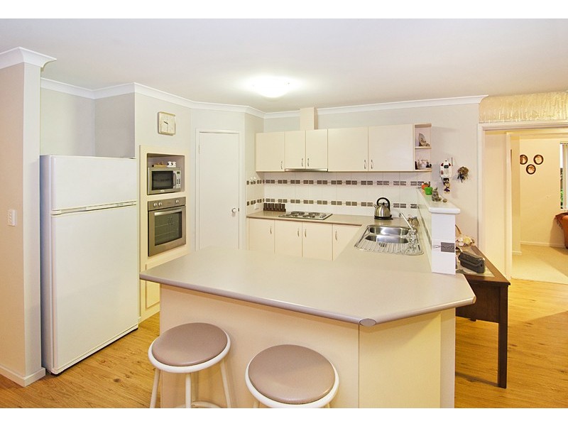 2/2 Glen Eagles Grove, West Busselton WA 6280