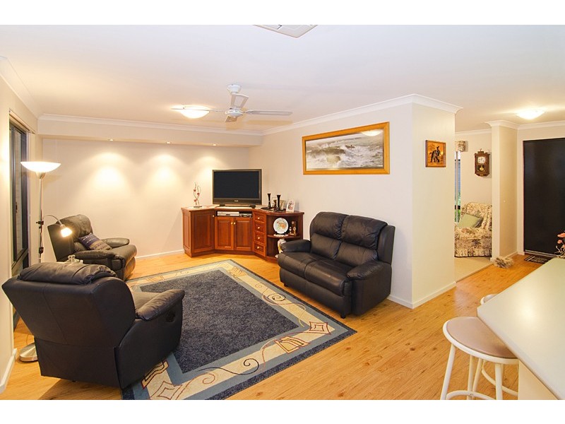 2/2 Glen Eagles Grove, West Busselton WA 6280