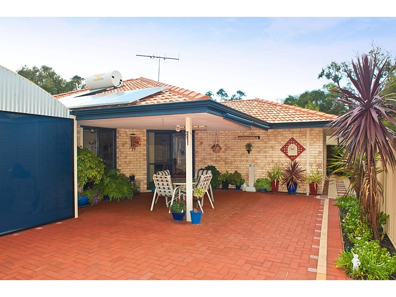2/2 Glen Eagles Grove, West Busselton WA 6280