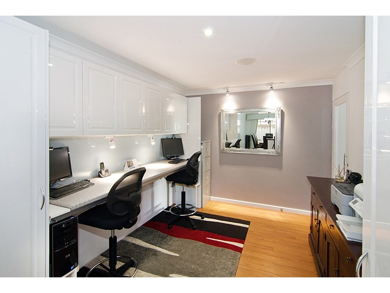 31 Pebble Drive, Geographe WA 6280