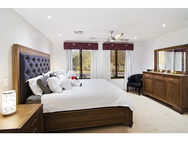 31 Pebble Drive, Geographe WA 6280