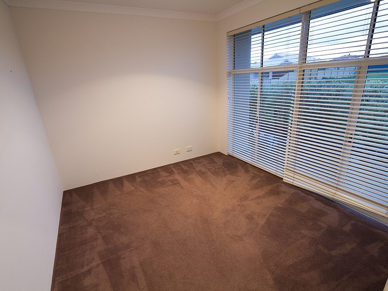 10 Indooroopilly Crescent, Dunsborough WA 6281