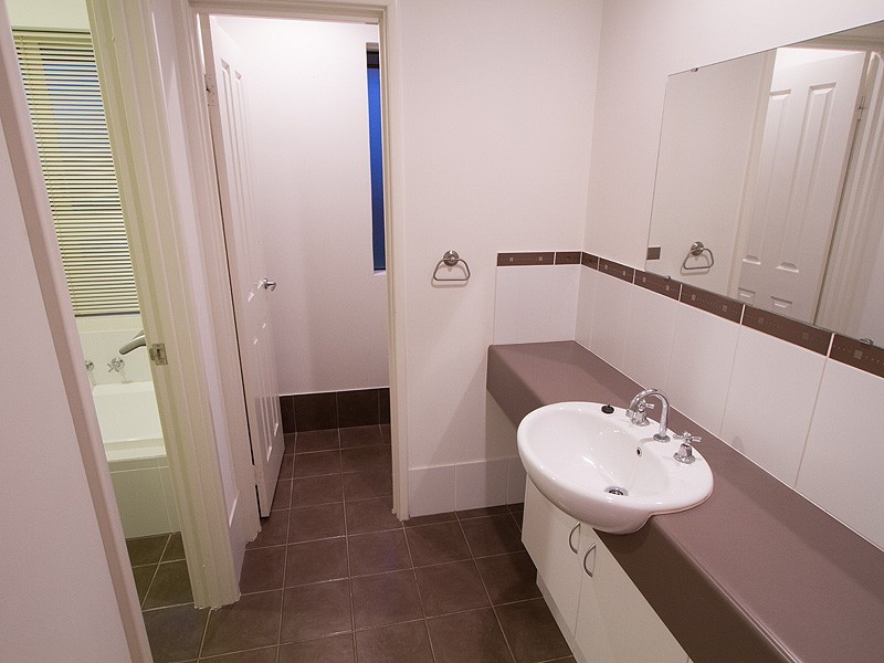 10 Indooroopilly Crescent, Dunsborough WA 6281