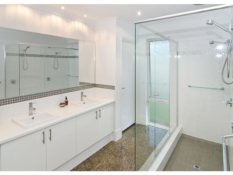 50 Santons Approach, Yalyalup WA 6280