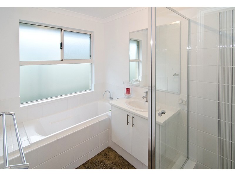 50 Santons Approach, Yalyalup WA 6280