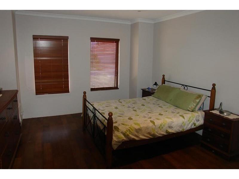 10 Kooljak Road, Broadwater WA 6280