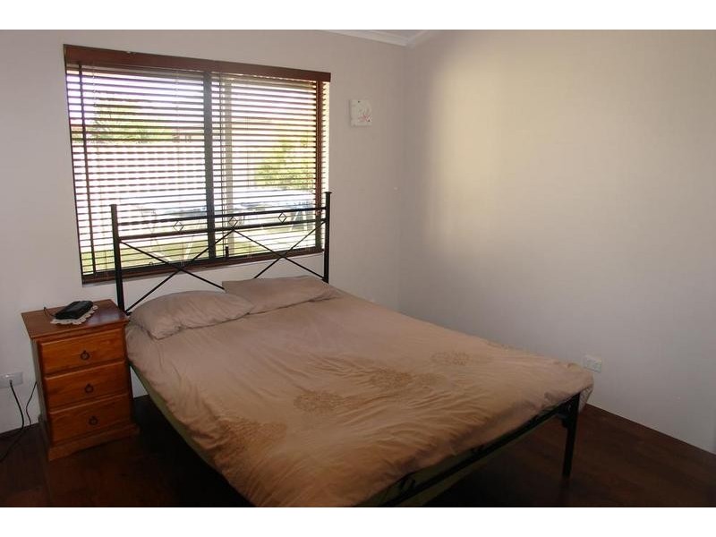 10 Kooljak Road, Broadwater WA 6280