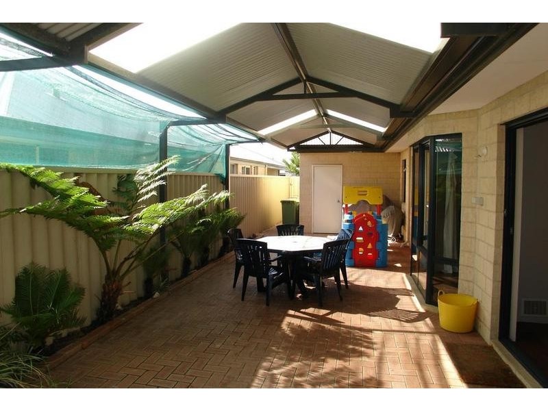 10 Kooljak Road, Broadwater WA 6280