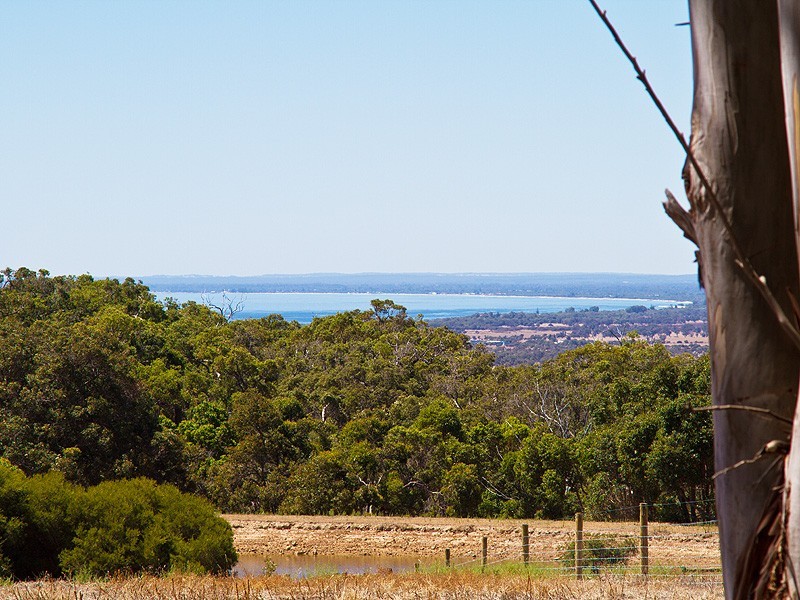 206 Quedjinup Drive, Quedjinup WA 6281