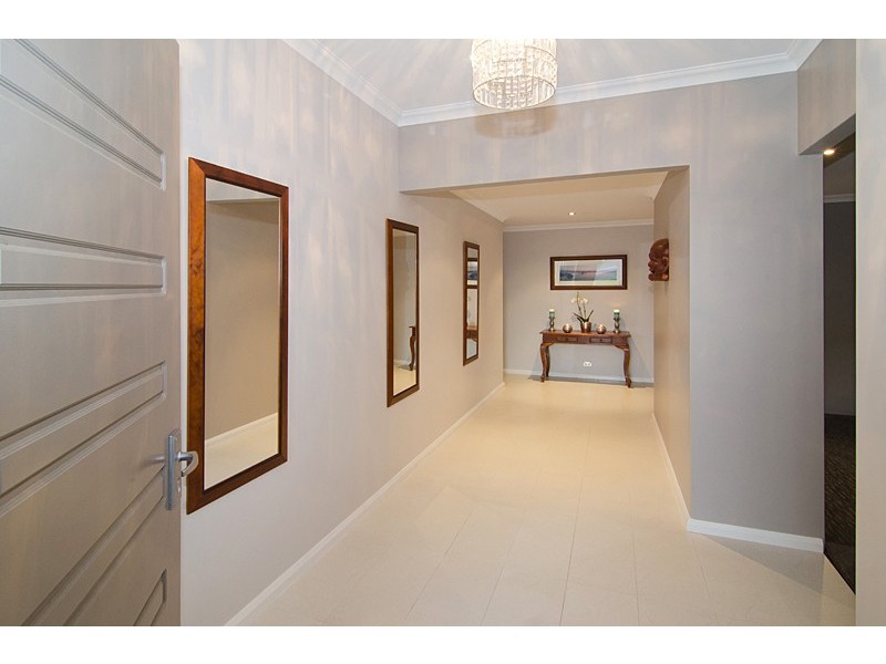 42 Marseilles Drive, Yalyalup WA 6280