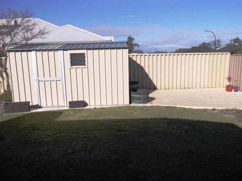 8 Marsupial Bend, Busselton WA 6280