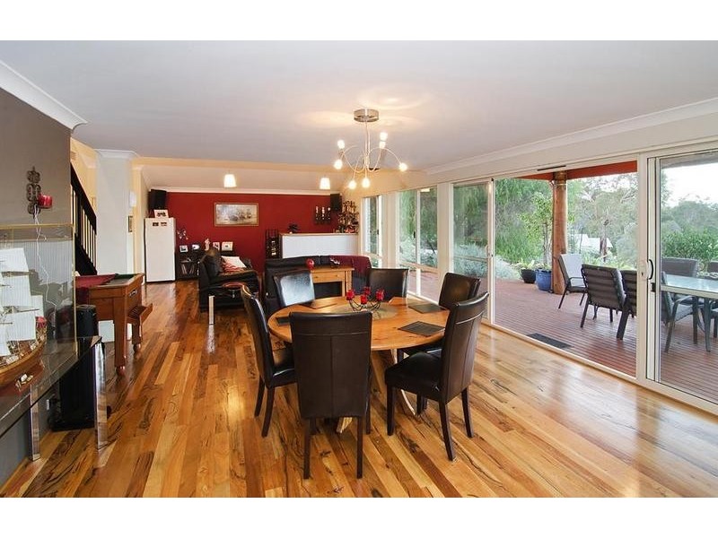 27 Bridgewater Close, Quindalup WA 6281