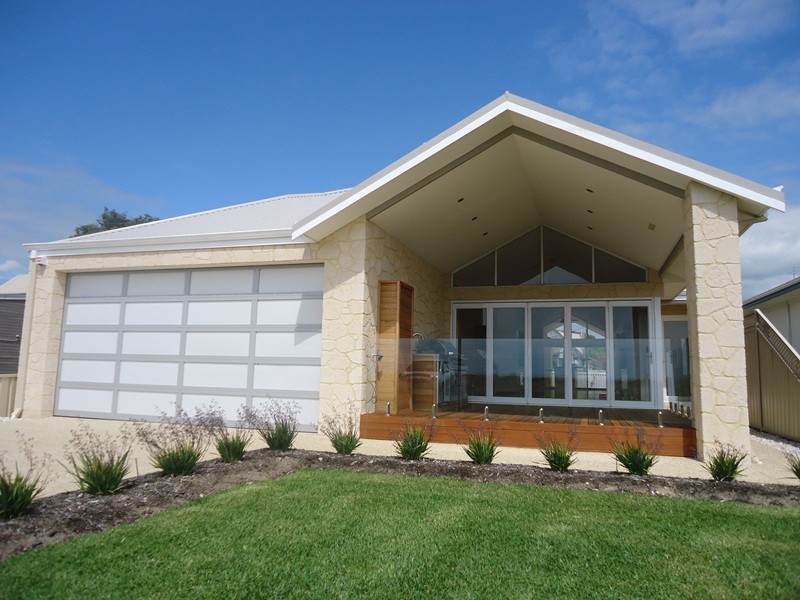 930 Geographe Bay Road, Geographe WA 6280