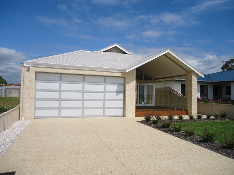 930 Geographe Bay Road, Geographe WA 6280