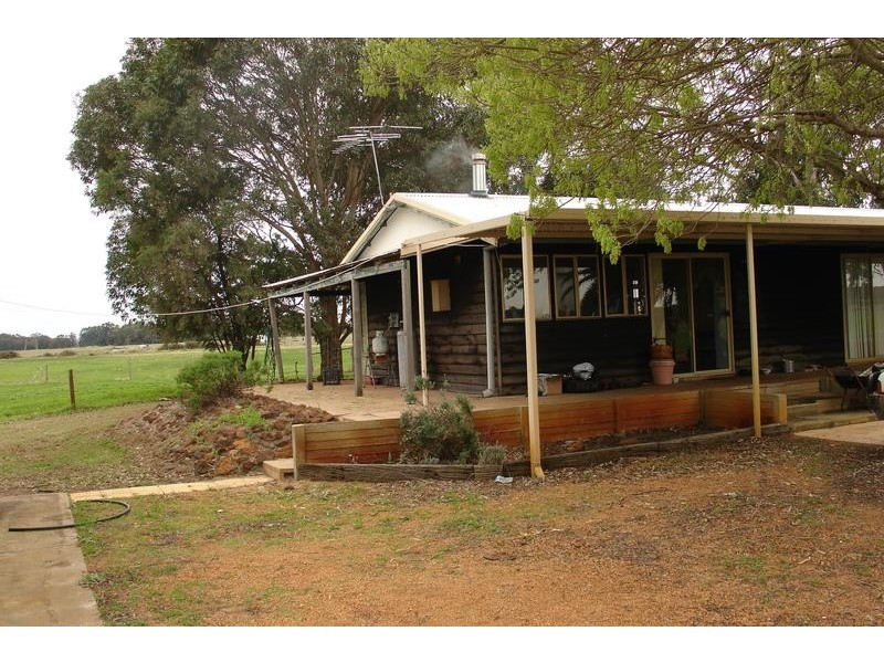 390 Oates Road, Tutunup WA 6280