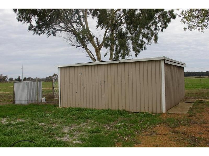 390 Oates Road, Tutunup WA 6280