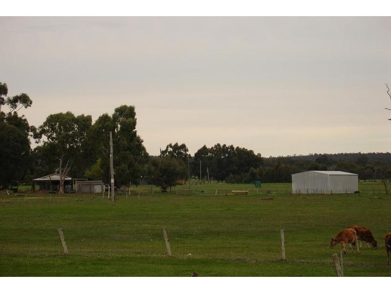 390 Oates Road, Tutunup WA 6280
