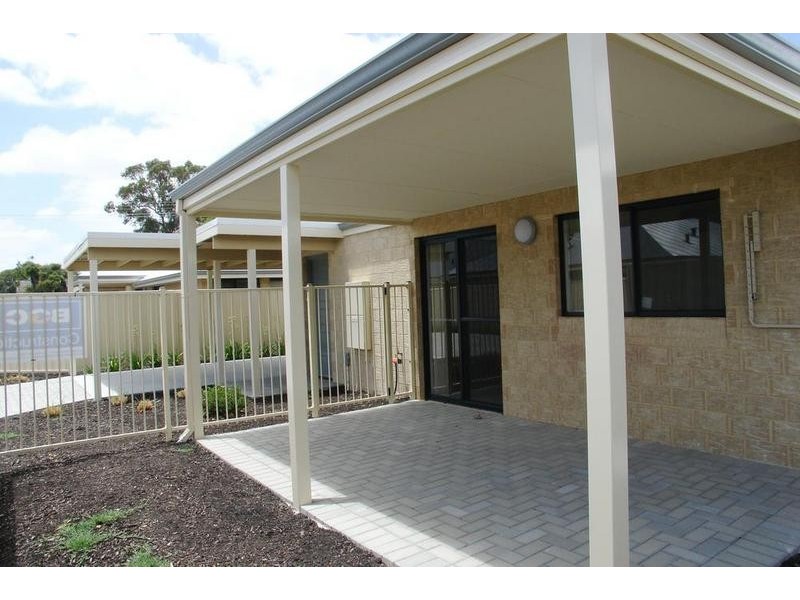 2/44 Ford Road, Busselton WA 6280