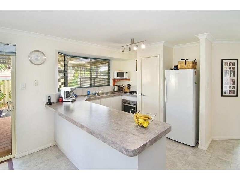 3 Beaufort Cres, West Busselton WA 6280