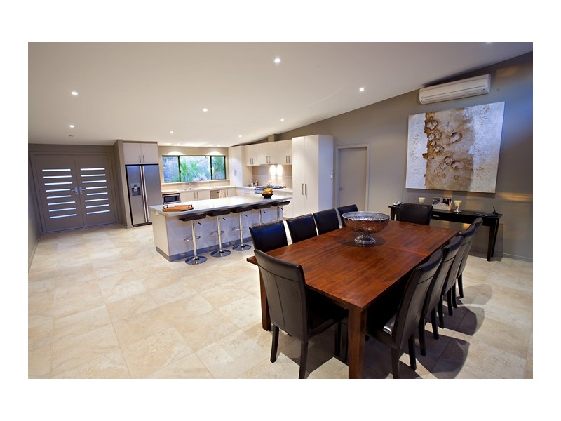 21 Dress Circle, Yallingup WA 6282