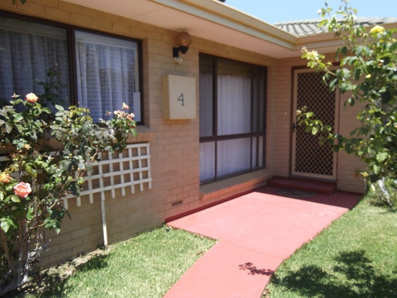 4 Derek Street, West Busselton WA 6280