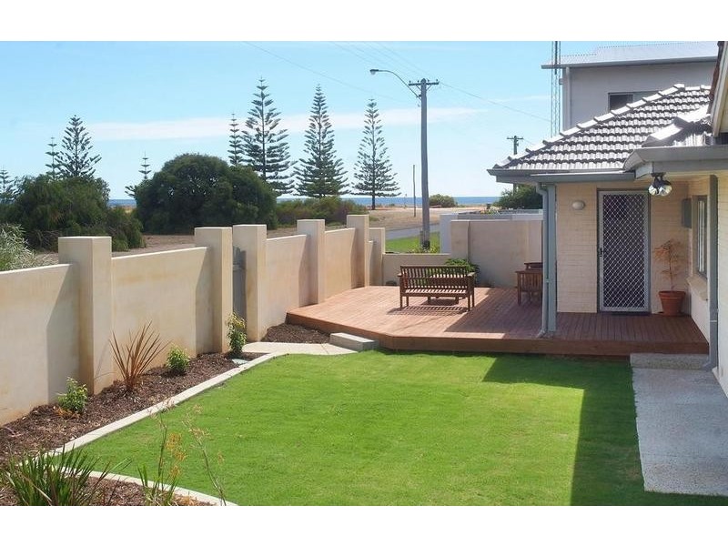 2/9 Ford Road, Busselton WA 6280