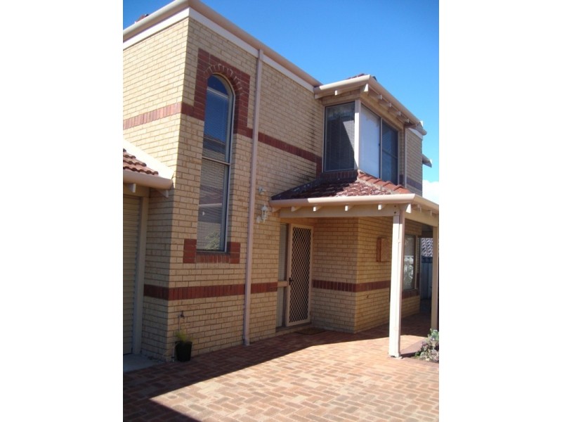 4/5 Gale Street, Busselton WA 6280