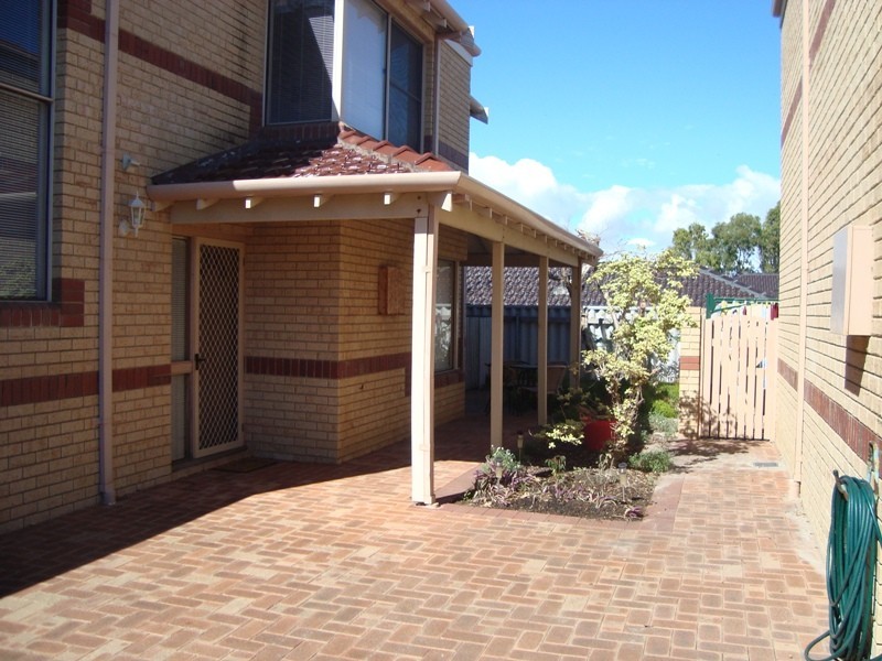 4/5 Gale Street, Busselton WA 6280