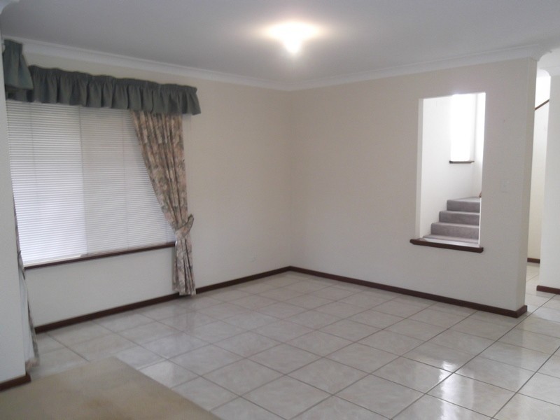 4/5 Gale Street, Busselton WA 6280